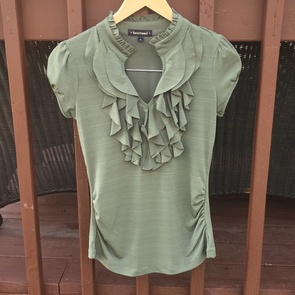 HeartSoul Tops - Heartsoul cute top!